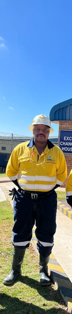 BoyJacobs2's tweet photo. From the dusty Barberdpan, to Wits Tech through TEFSA ( NSFAS) in 1999, to doing BSc Degree in Mining Engineering @WitsUniversity through the support of BHPBilliton as a result of ANC Policies, ladies and Gentlemen,  a Modern Mining Engineer.
#IamTintswalo https://t.co/Jv9iERR8tK