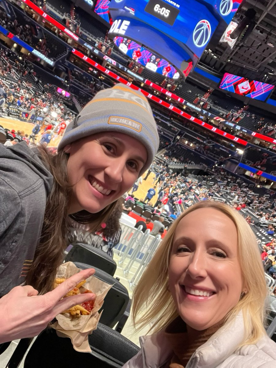 MelanieBurch's tweet photo. And fun times watching the @Capitals &amp;@WashWizards https://t.co/5HgERJCssn