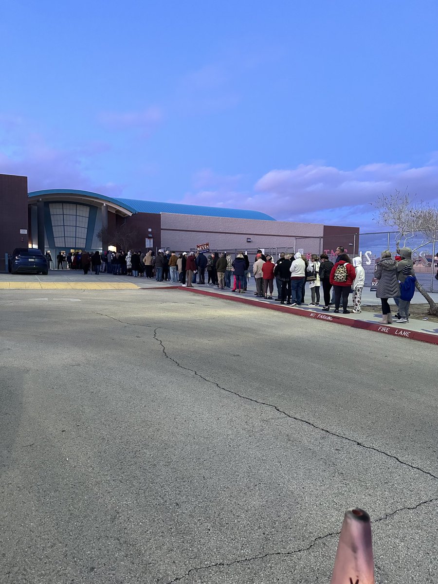 2024 Watch-The scene 30 minutes ago at the #GOP presidential caucus site at Lois & Jerry Tarkaninan Middle School in Las Vegas, Nevada, courtesy of my @FoxNews colleague and campaign reporter @monicacelestee #2024lection #nvpol #FoxNews