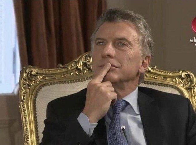 qpsmarrchuls's tweet photo. Y si me tiño de negro https://t.co/SttSRH0QFA