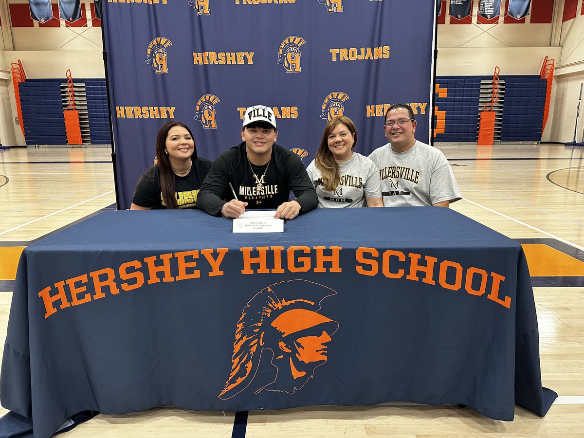 DTSDathletics's tweet photo. Congrats Angel Cabrera. Headed to Millersville for 🏈 https://t.co/fJL5FKQ1Mq
