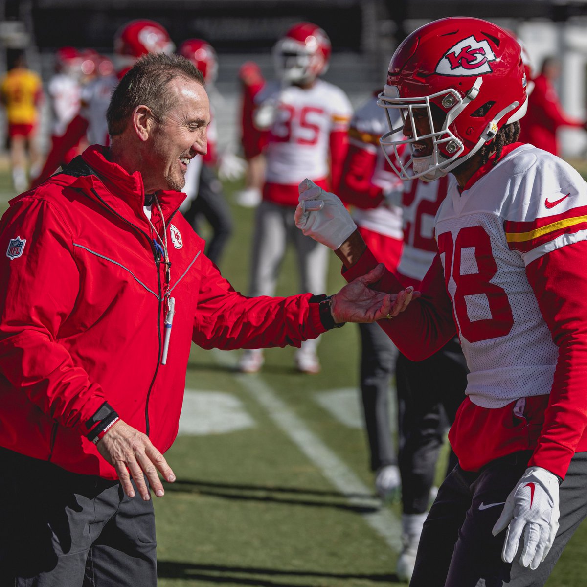 Chiefs's tweet photo. Dynamic duo 🤝 https://t.co/VlFkdFypbG