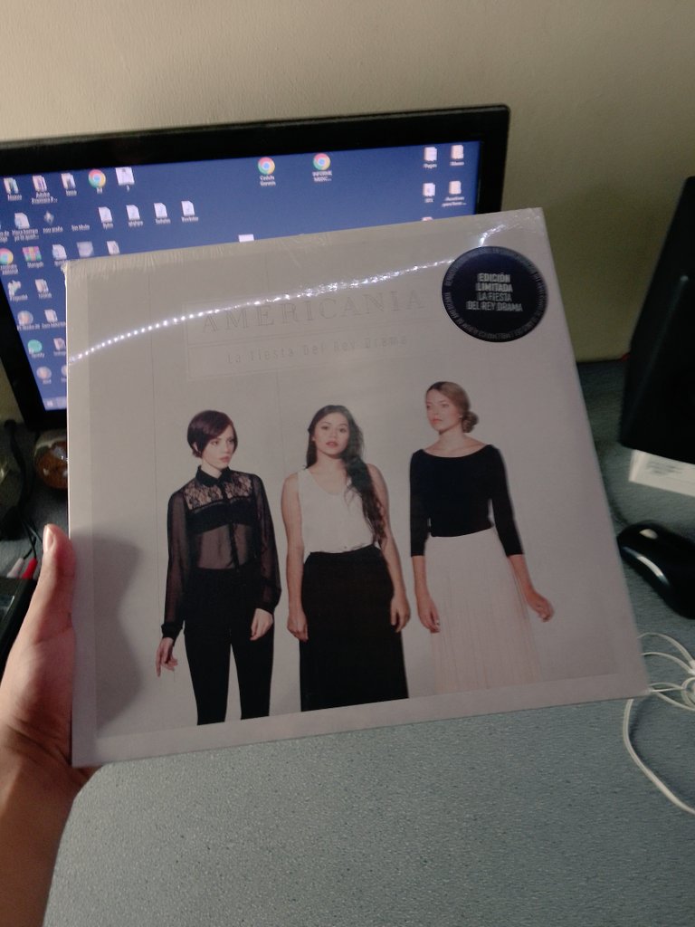 𝖓 𝖆 𝖚 tweet media