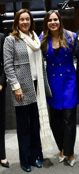 <a href="/Mzavalagc/">Margarita Zavala</a> <a href="/Mx_Diputados/">H. Cámara de Diputados</a> <a href="/NormaAcevesG/">Norma AcevesG</a> <a href="/Mzavalagc/">Margarita Zavala</a> La cara de estúpida ya de por sí, así la tienes Nalgarita !
Jajajajajaja HDTPM !
🤣🤣🤣🤣🤣🤣🤣🤣🤣🤣🤣🤣🤣🤣