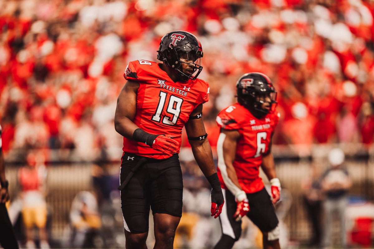 All Glory to God. After a great conversation with coach @jkbtjc_53 I’m truly blessed and Grateful to announce I have received an offer from @TexasTechFB #WreckEm @RecruitVandyFB @JoeyMcGuireTTU @CoachZFitch @TexasTech
