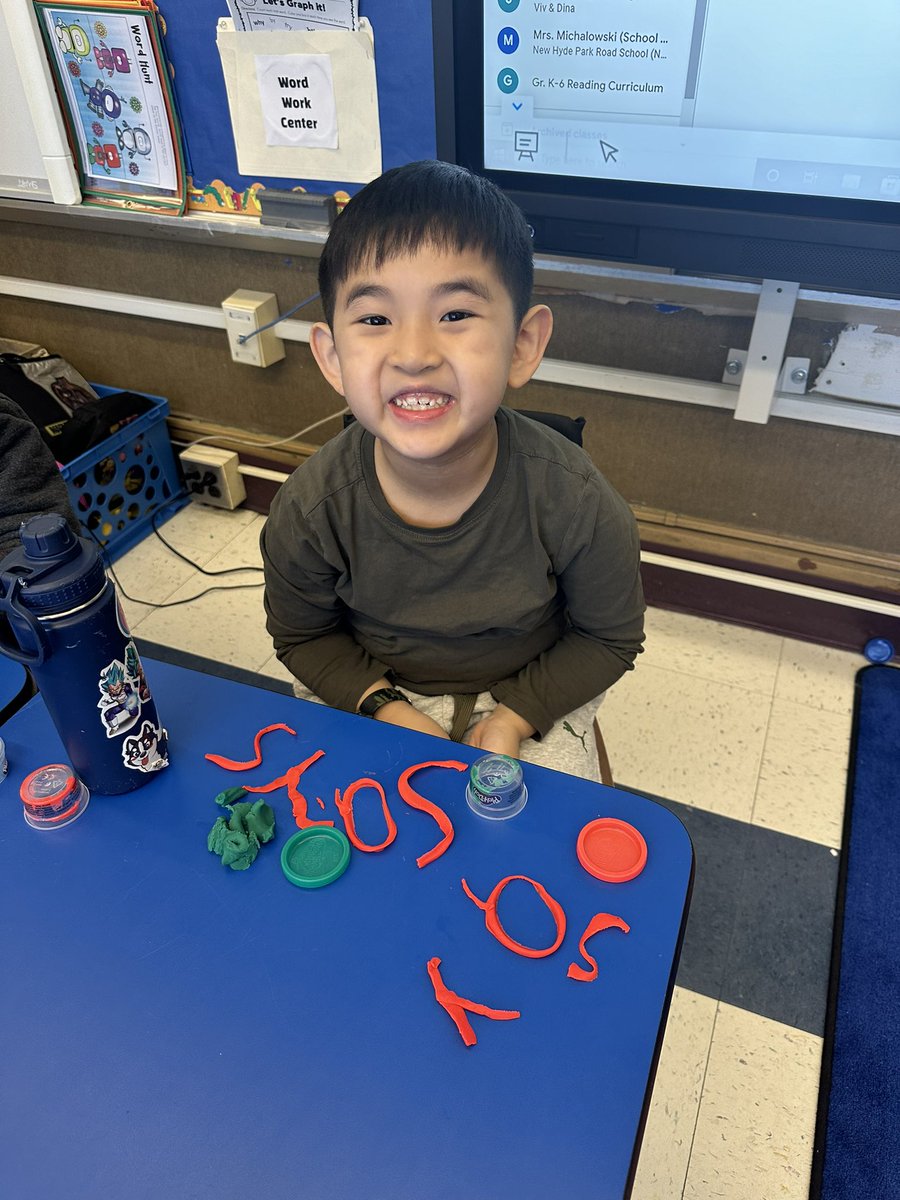 JenniferCoaker's tweet photo. Having fun with play doh and practicing our sight words. #winwin @NHPGCP @NHPRoadSchool https://t.co/72dk8FJLF5