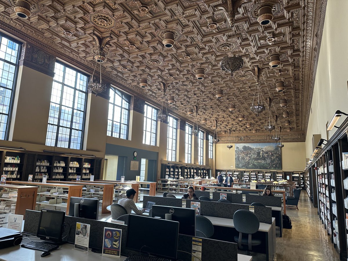 Queribus2B's tweet photo. Découverte ce matin de la Doe Library de Berkeley. Impressionnante collection de revues. On y trouve ⁦@RevueEtudes⁩ dès l’entrée mais j’ai cherché en vain les cahiers de ⁦@Amitie_Peguy1⁩ 
En pensées avec ⁦@Zabou_pdlg⁩ et tous les autres doctorants. https://t.co/HPa6GngMTS
