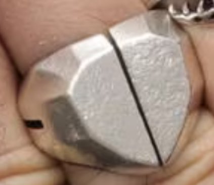 HAL321's tweet image. 私、シルバーアクセ大好きなんですがこの指輪が欲しいのに画像検索しても出てこないのでこのシルバーリングが何者か知ってる方いたら教えていただきまけんか…