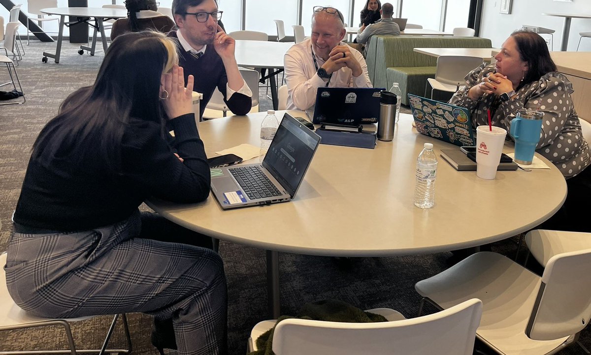 VaEducatorWJC's tweet image. So nice that we were able to host the #valin event @ACEatHermitage over the past couple of days. The students did an amazing job with the prep for this event. @VA_Partners4Edu @MacBeaton2 @VAEducatorCMJ