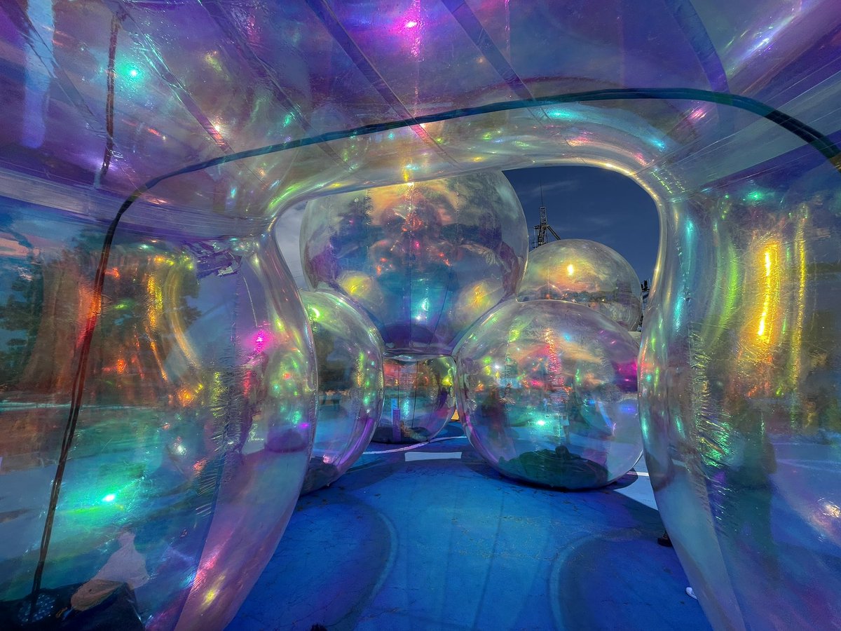 MarimaloneySw's tweet photo. @BraydenCreation Just playing with colorful orbs! https://t.co/t7BB8n2J8C