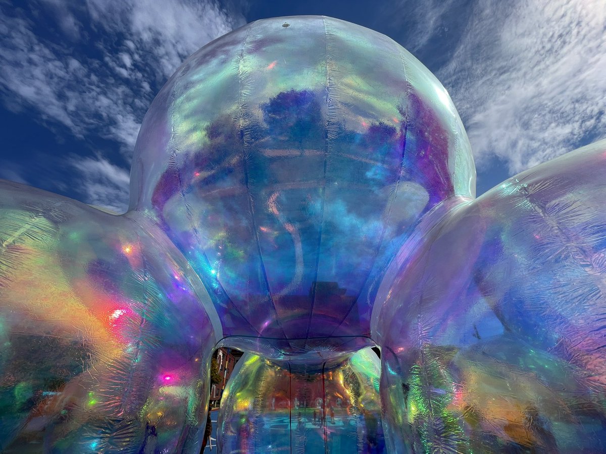 MarimaloneySw's tweet photo. @BraydenCreation Just playing with colorful orbs! https://t.co/t7BB8n2J8C