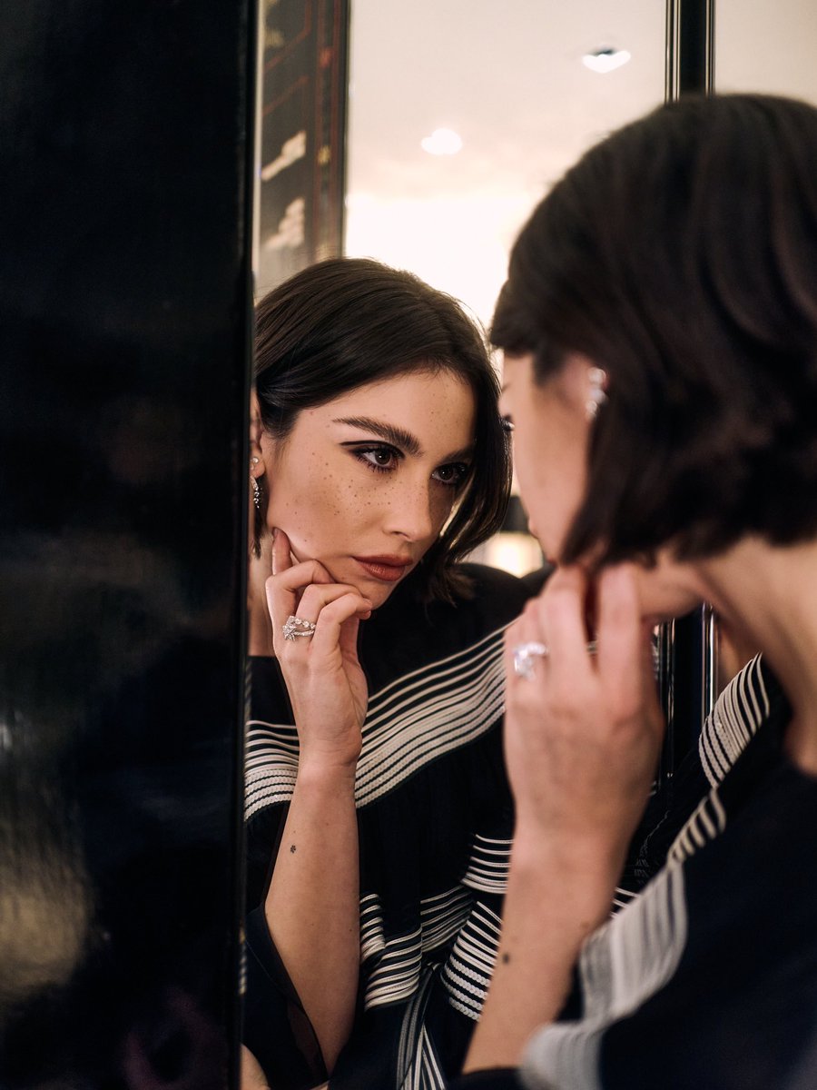 GracieAbramsHQ tweet media