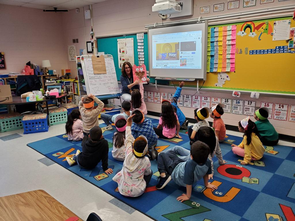 100 days of school. You did it Smarter Falcons!💚💚
<a href="/ForestdaleES/">Forestdale ES</a>
<a href="/DrLTate/">Dr. LaDonna Tate (she/her/hers)</a>
<a href="/falcon_huemmer/">Mrs. Huemmer</a>
<a href="/Falcon_Cunneen/">Jenny Cunneen (she/her/hers)</a>
<a href="/fcpsnews/">Fairfax Schools 🌟</a>