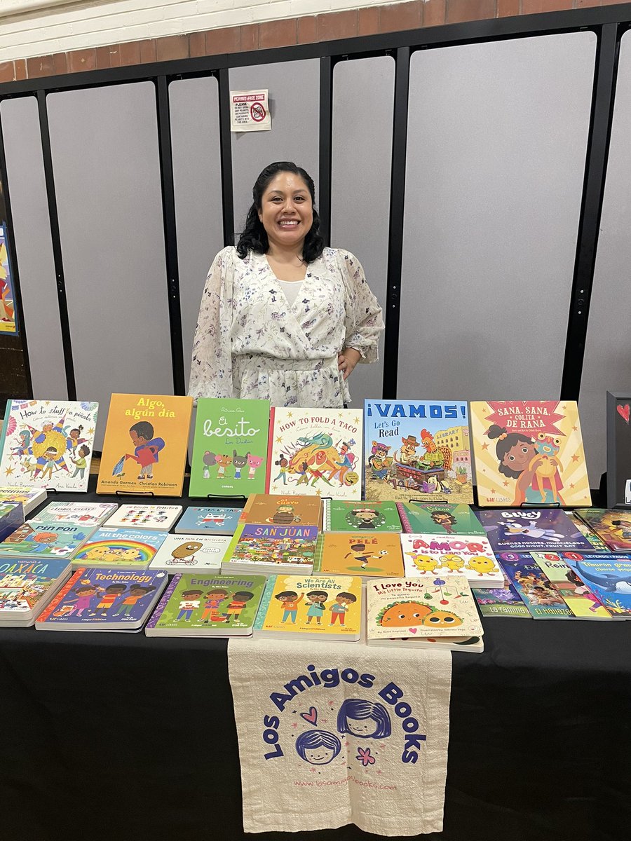 Julie Januszyk tweet media