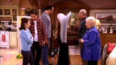 #Tcmparty Maude's sculpture was featured on Everybody Loves Raymond.

IYKYK
