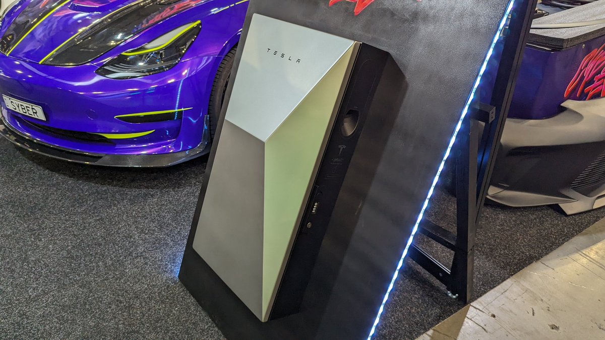 's tweet image. These guys bought a CyberVault from China to the #electrifyEverything event in Sydney. Check them out at cyberev.com.au