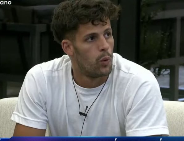 yaaasmila's tweet photo. que ibas a mandar a placa a quién decías Joel???????? Jajajajajajajajaaj contra el imperio furioso no podrás #GranHermano https://t.co/Y6DCRbAY9u