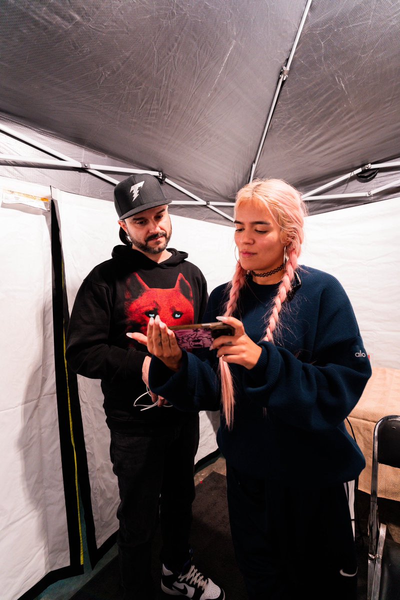 MSB Tour ha sido un viaje inolvidable lleno de aprendizaje.Experiencias que guardaré y valoraré para toda mi vida.
Gracias <a href="/karolg/">LABICHOTA</a> ,estoy eternamente agradecido y honrado por tu confianza en mi y mi trabajo,no hay límites!👑✨
Hoy empezamos el tour de estadios por Latinoamérica!