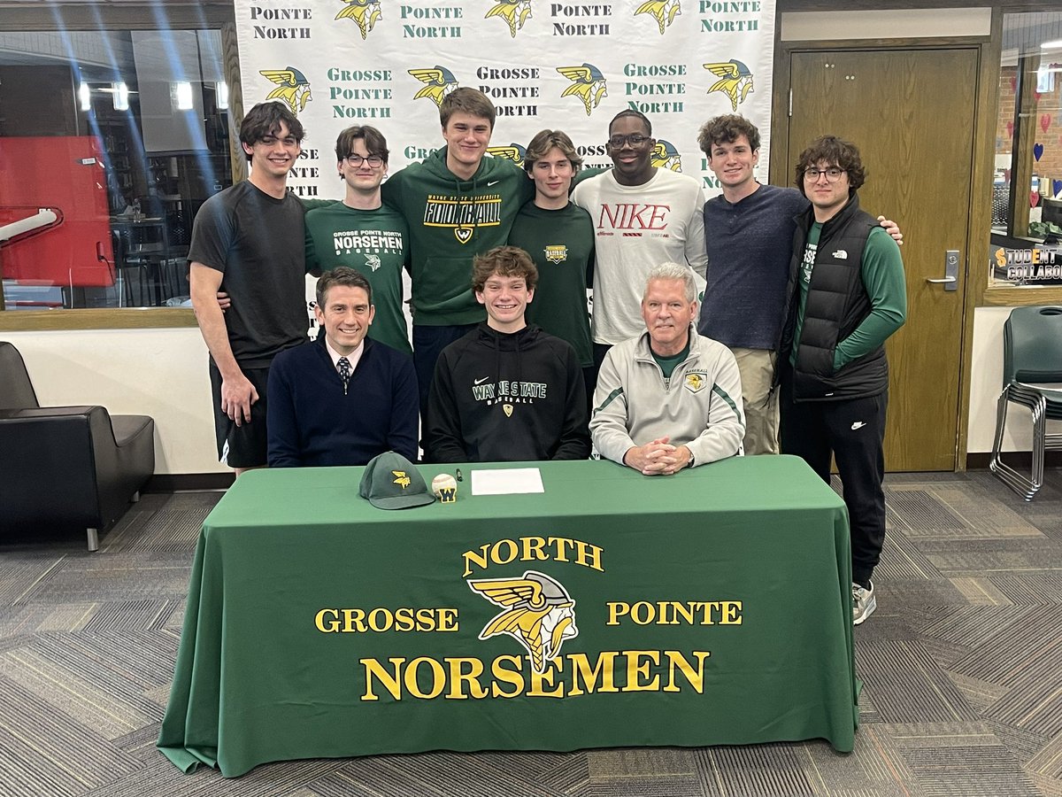 lcardinale1's tweet photo. National Signing Day!  @Roccocard24 @waynestbaseball @GPNorthBaseball @USAPrimeMI https://t.co/wgGxhpAxja