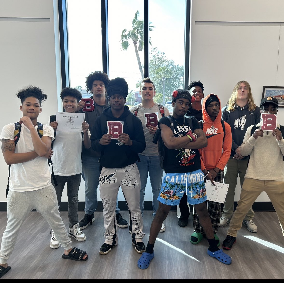 BayHighFball959's tweet photo. Great group of freshman and sophomore football players that received academic awards today!!! 
#AT➡️⬅️TA https://t.co/jA3HAlZwXa