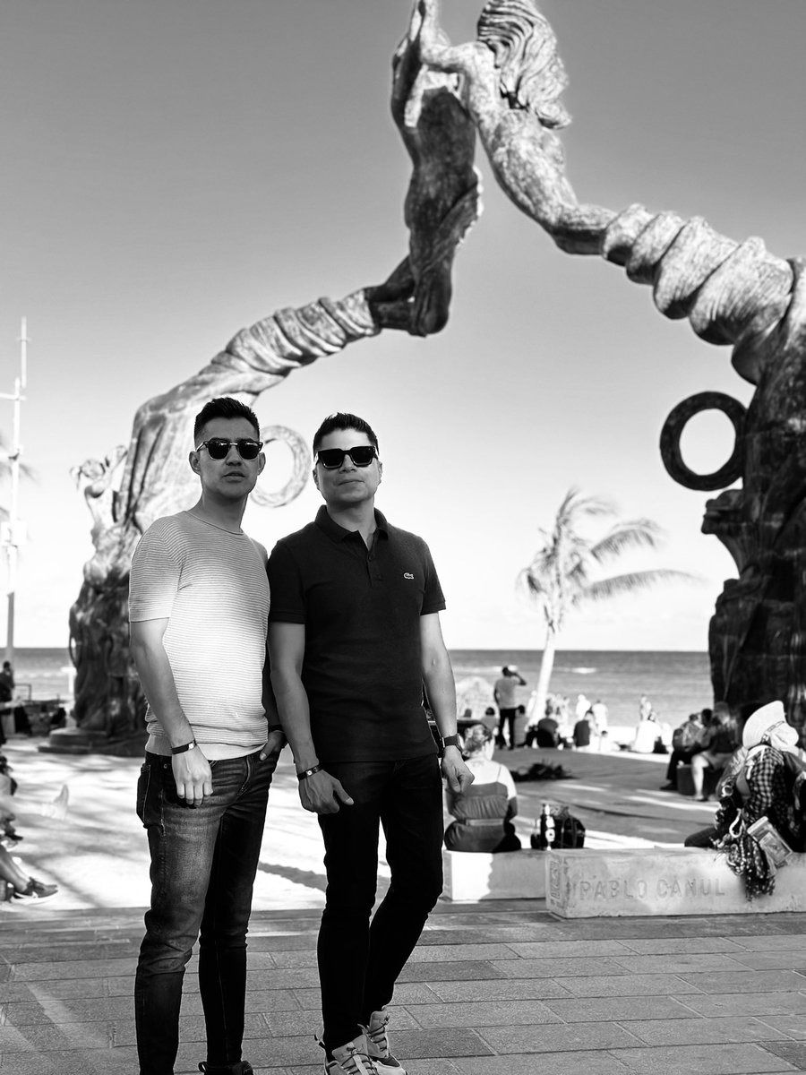 Genarinnn's tweet photo. #Lugaro en Playa del Carmen https://t.co/nqDLXTrIK6