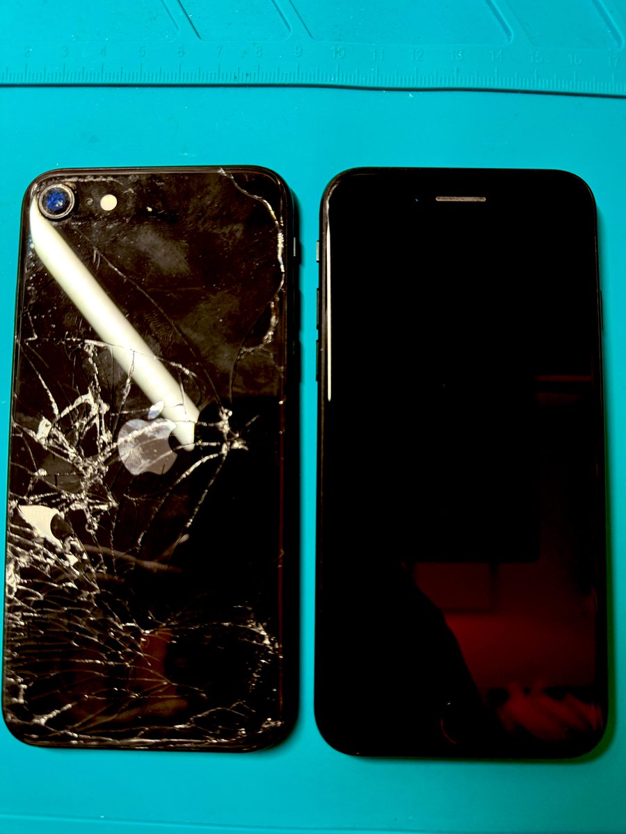 case_ya_com_ngt's tweet photo. SE2の画面、背面、バッテリー、これ全部修理となると状態良い中古買えます。
でも移行が…そもそも中古のは64GBで容量足りない…
そんな時は元のiPhoneの基盤と中古の基盤を入れ替えれば解決です。
電源入れれば今まで使ってたままのiPhoneです。
もちろんデータはそのままです🧑‍🔧
#新潟 #スマホ修理 https://t.co/poYRXZCm4i