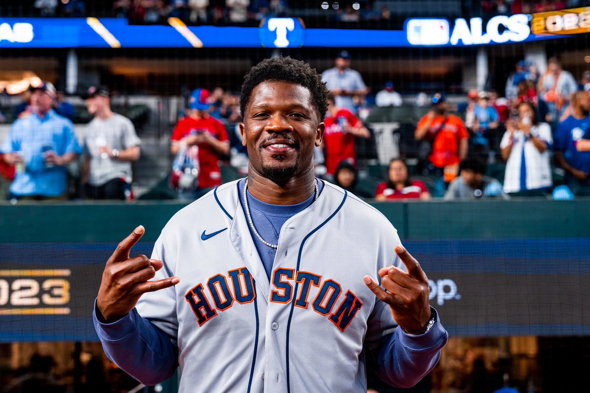 Houston Astros (@astros) on Twitter photo Congratulations to Andre Johnson on being the first <a href="/HoustonTexans/">Houston Texans</a> to be elected to the Pro Football Hall of Fame! 🤘 Congratulations to Andre Johnson on being the first <a href="/HoustonTexans/">Houston Texans</a> to be elected to the Pro Football Hall of Fame! 🤘