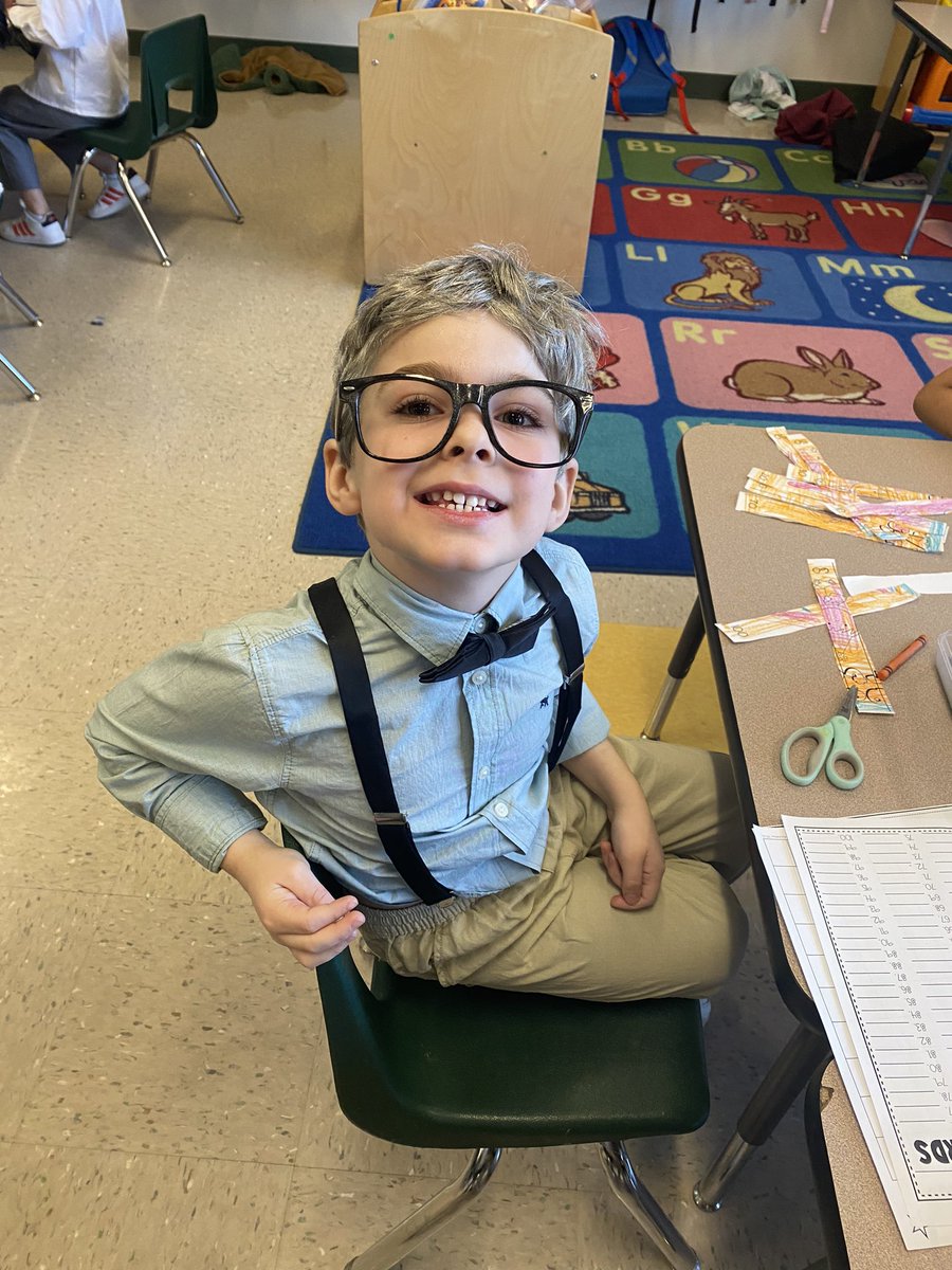 Kinder_Dogs's tweet photo. Happy 100th day! We are 100 days brighter! ❤️ https://t.co/PcwmMus3VC