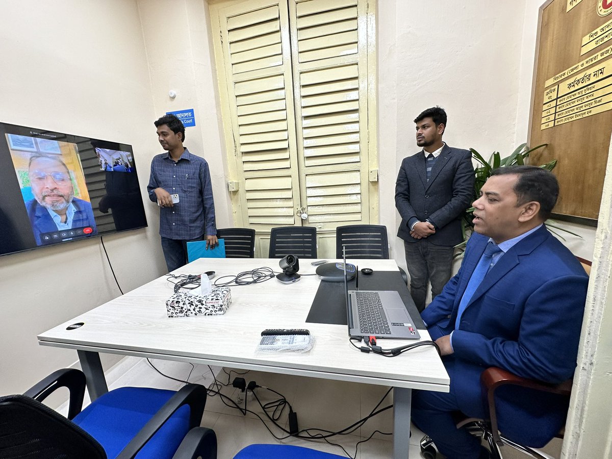 brigham_emma's tweet image. Exciting to see video-conferencing to process children’s cases. Children wait months, or years, for a court hearing often hundreds of kilometres away. Video conferences save time &amp;amp; money and transition to a more child-friendly legal system. Thanks @SwedeninBD and @EUinBangladesh