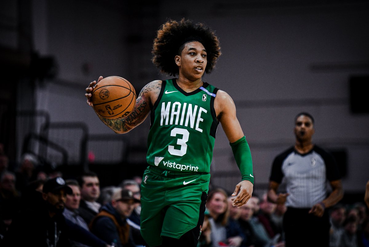 taylorcsnow's tweet photo. JD Davison for the Maine Celtics tonight:

38 PTS (16-29 FG)
8 AST, 5 REB, 2 STL https://t.co/gZqhmv2l7h