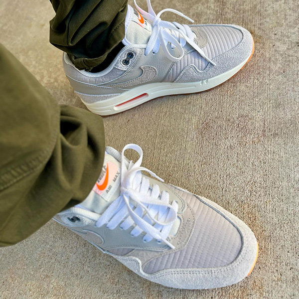 Nike air max 1 pure platinum orange deals