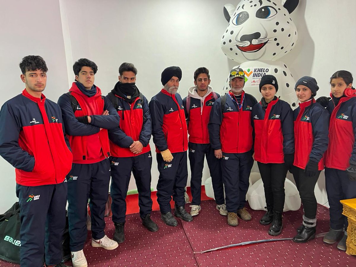 RisingKashmir's tweet photo. Speed #IceSkatingTeam of #UTJK at #4thkheloIndia 2024 #Leh performed well
@JKSportsCouncil @lg_ladakh
@OfficeOfLGJandK @diprjk
https://t.co/MMfN8Jnr2V https://t.co/l5qypIrq4W
