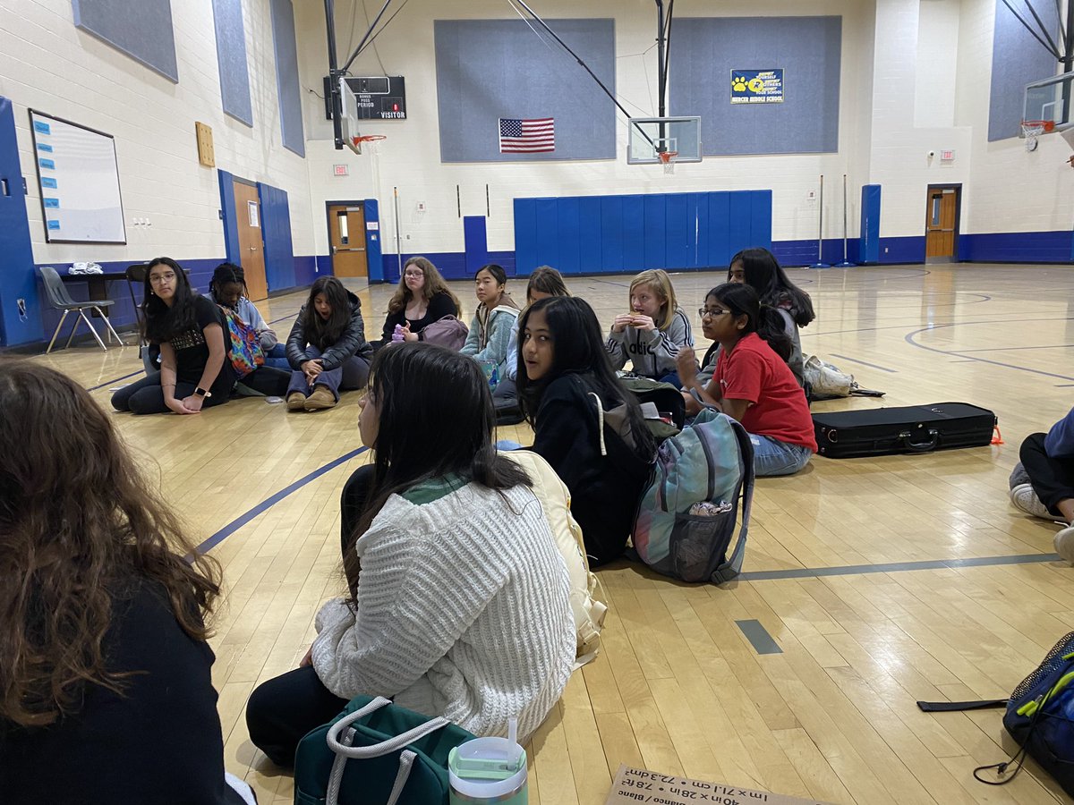scowanmms's tweet photo. Our #MercerStrong, We ALL Belong members gave and received feedback in the Critique and Revision phase of our PBL. Positive comments and ideas to improve were shared and appreciated! Community built from within! @LCPS_Mercer https://t.co/R4wqc2wI84
