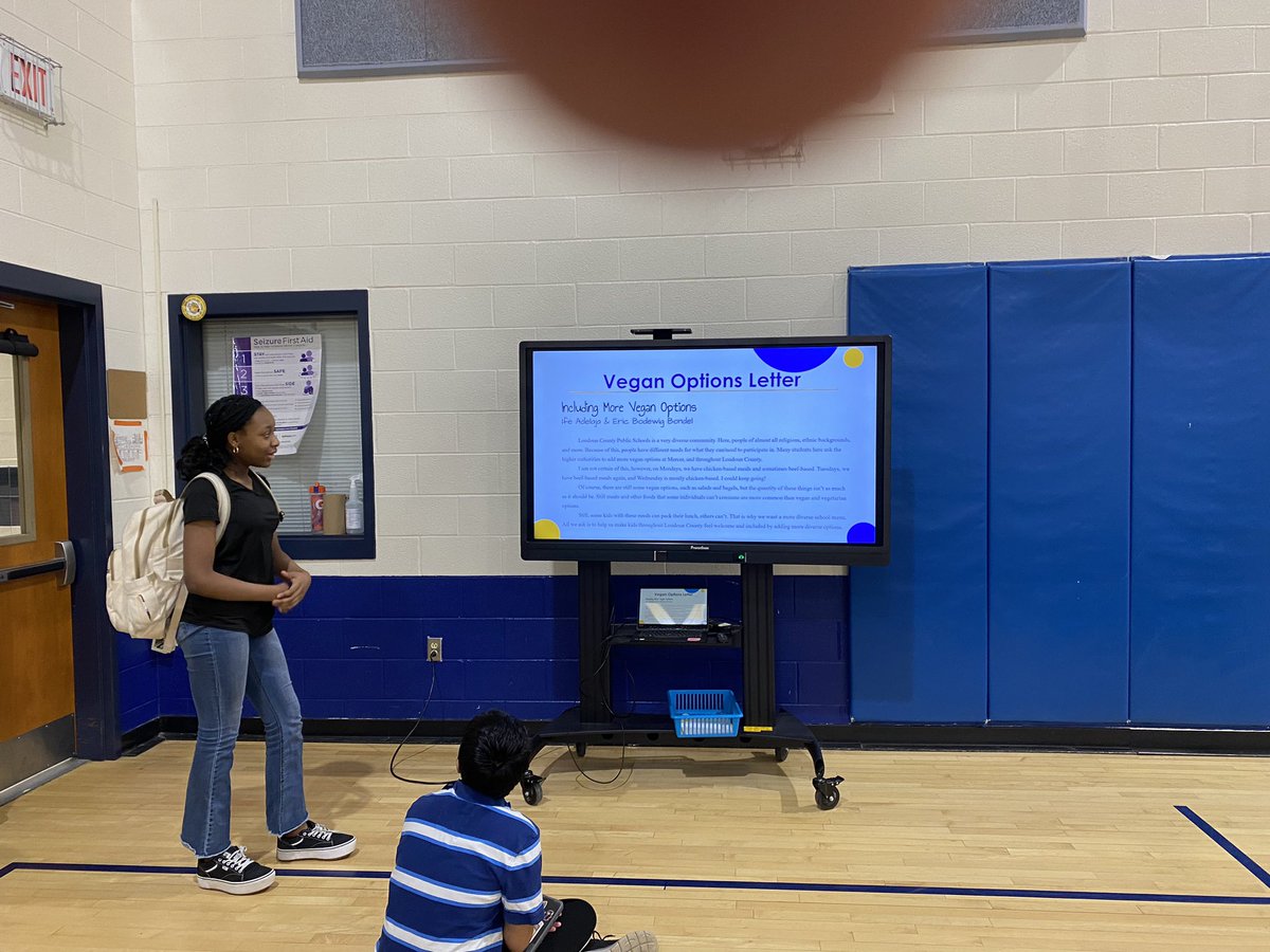 scowanmms's tweet photo. Our #MercerStrong, We ALL Belong members gave and received feedback in the Critique and Revision phase of our PBL. Positive comments and ideas to improve were shared and appreciated! Community built from within! @LCPS_Mercer https://t.co/R4wqc2wI84