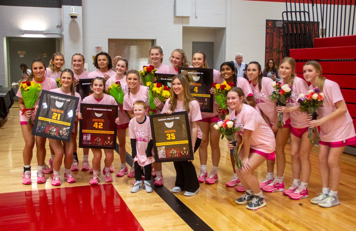 so much love for senior night 🤍