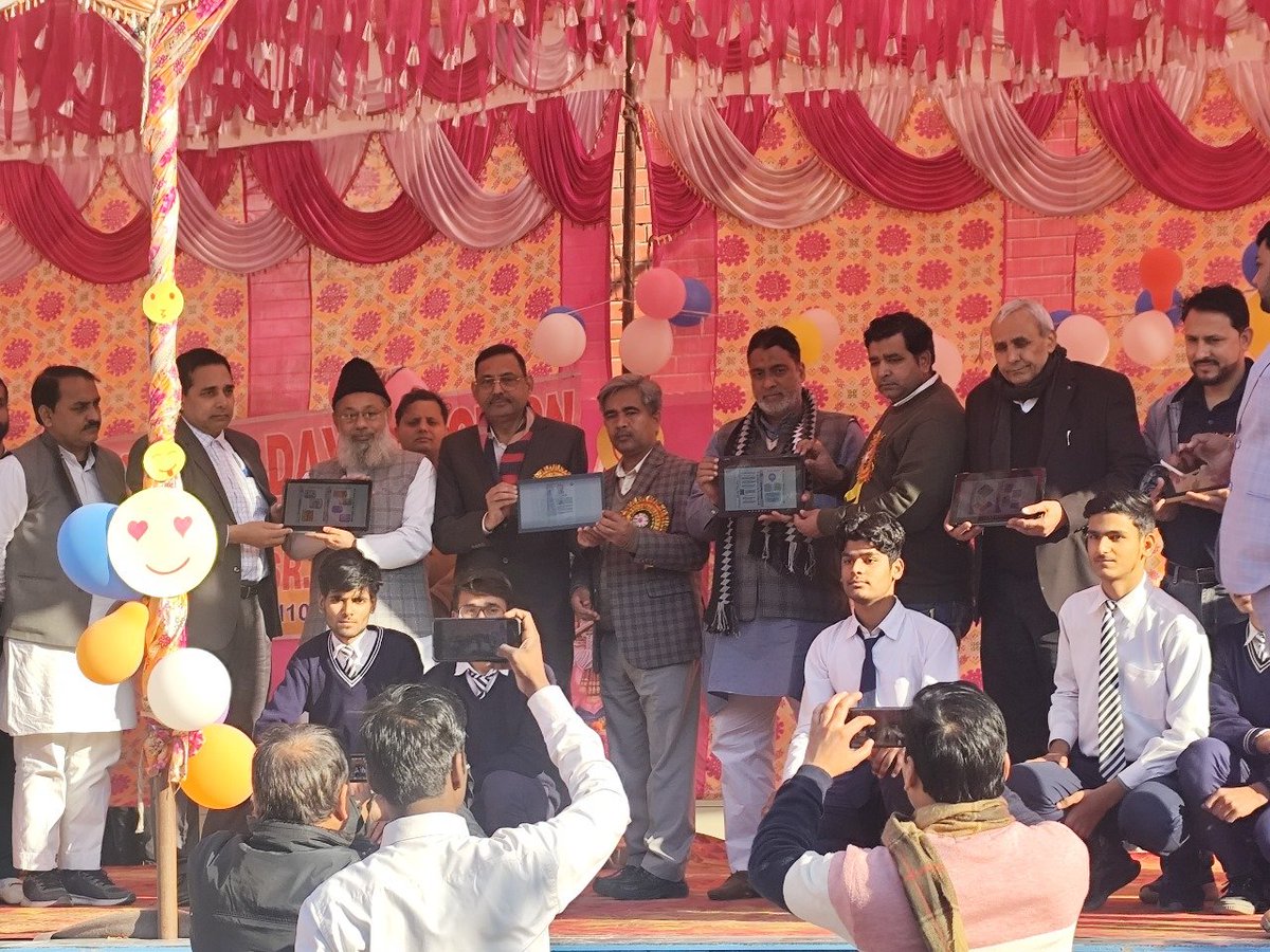 PunjVirendra's tweet photo. खड्डे वाला स्कूल GBSSS No 2 #TUKMIRPUR
परीक्षा पे चर्चा
भविष्य निर्माण में Legal Studies और रोजगारपूरक विषयों की महत्ता
#Annual_function
#emagzine
#prize
@Dir_Education @bisht_girdhar @MsnLegalStudies @SvRohini @mavericksheetal @gupta_iitdelhi https://t.co/1bxN6SynsP
