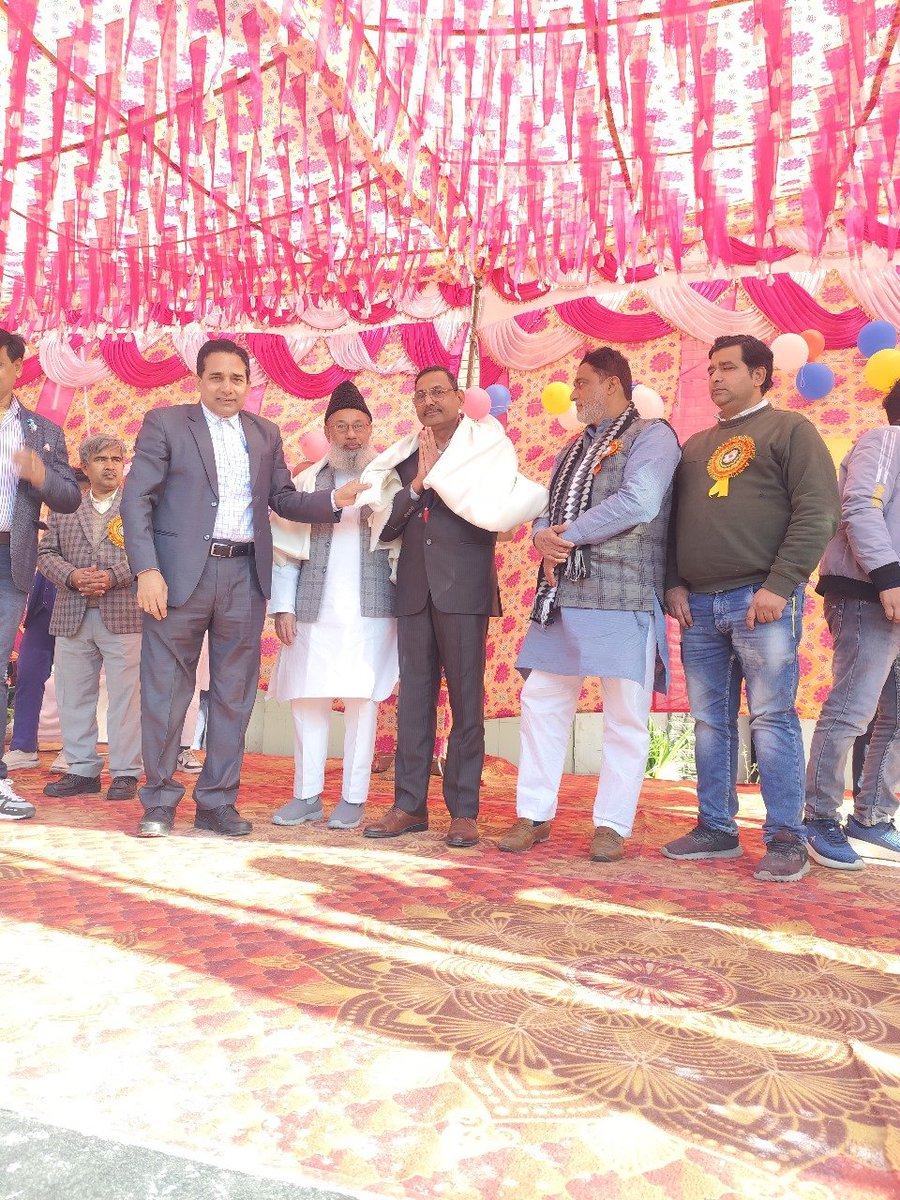 PunjVirendra's tweet photo. खड्डे वाला स्कूल GBSSS No 2 #TUKMIRPUR
परीक्षा पे चर्चा
भविष्य निर्माण में Legal Studies और रोजगारपूरक विषयों की महत्ता
#Annual_function
#emagzine
#prize
@Dir_Education @bisht_girdhar @MsnLegalStudies @SvRohini @mavericksheetal @gupta_iitdelhi https://t.co/1bxN6SynsP