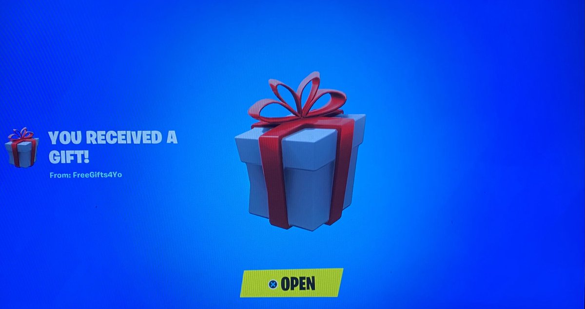 VRtheGamer's tweet photo. #Gifts #BestTwitchMod #Twitch #YouTube #Discord #VRtheGamer https://t.co/odKQuO8bgX