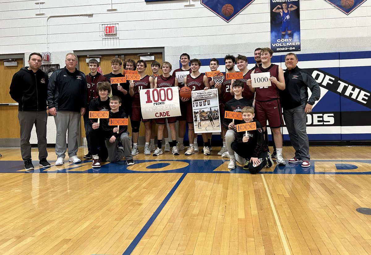 Junior Cade Stasiek is the 9th player in Spring Calley boys basketball history to reach the 1000 point milestone. Well done Cade!