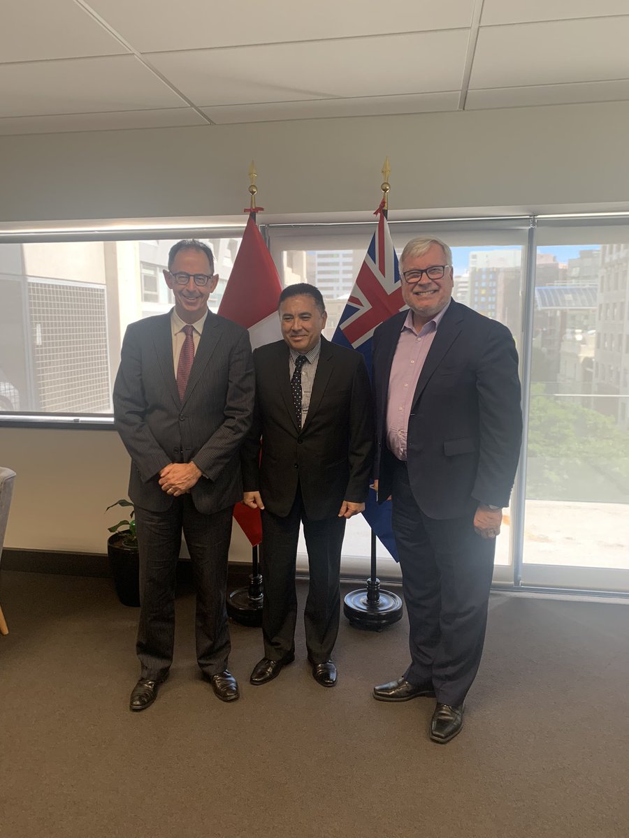 StephenJacobi's tweet photo. A pleasure to meet with Ambassador Bustinza of Peru with my friend @MatthewOMeagher and talk about Peru’s #APEC year and the opportunity provided by the new Chancay port to build the #SouthernLink @CAPtAm @MFATNZ @LANZBC @nzchinacouncil @TradeWorksNZ https://t.co/4ITV6uk1Cc