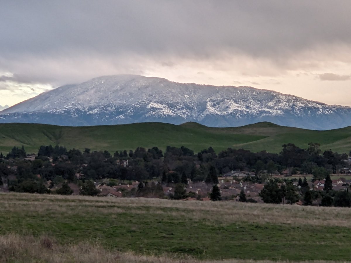 Such an action filled week! Wrapped up ELPAC and attended our districtwide Victor Rios PD highlighting asset-based thinking 🤔🙌💖....topped off with a little snow on our mountains --- what a beautiful week with a beautiful view 🪟