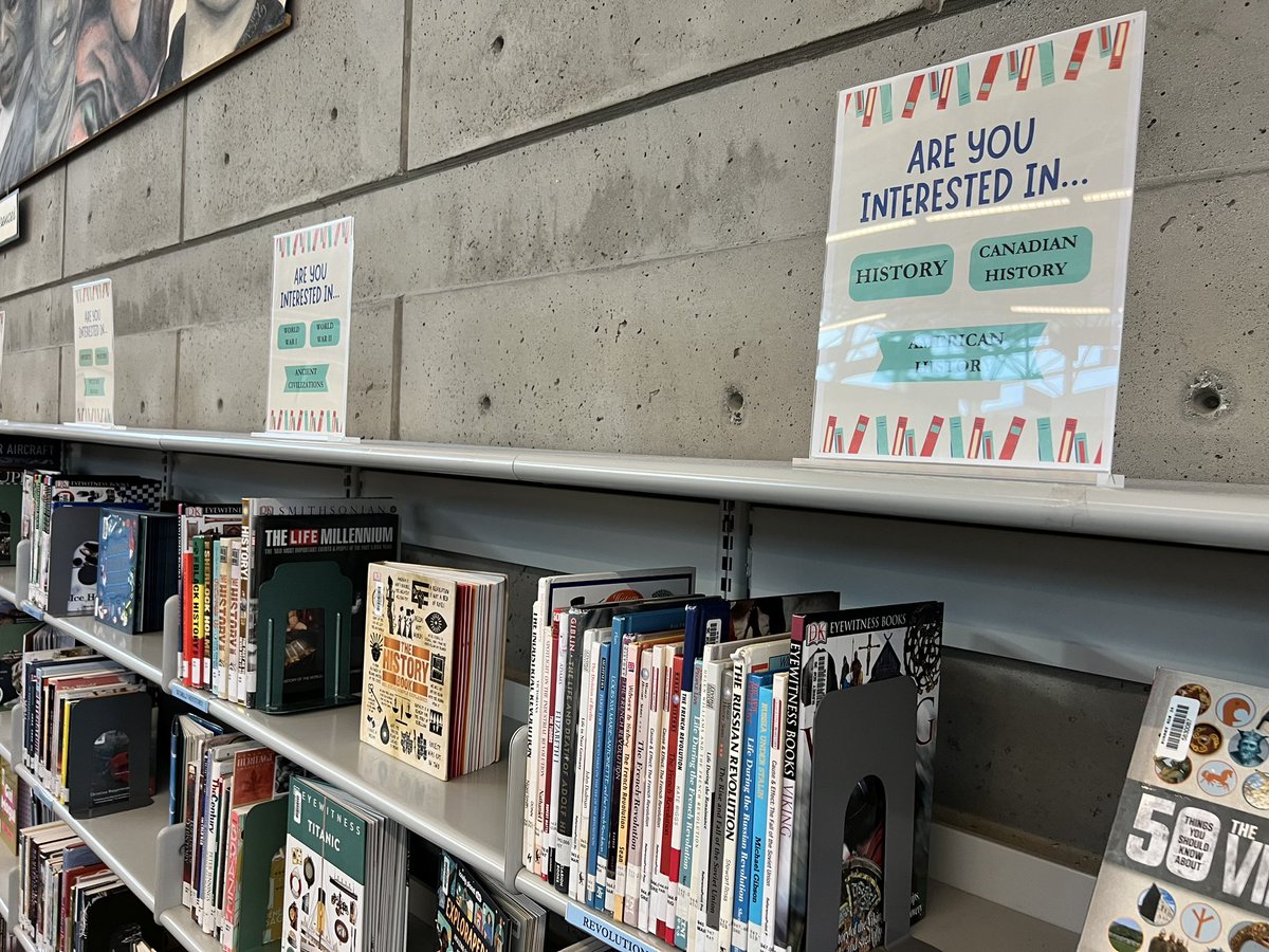 A visit to @NorthSurreySec LLC today with amazing #sd36tl Ms. Barnes. I appreciated her student-focused mindset for collection curation, spacing, and signage making a successful model of a Secondary LLC #LibraryLearningCommons #sd36learn #BCTLA