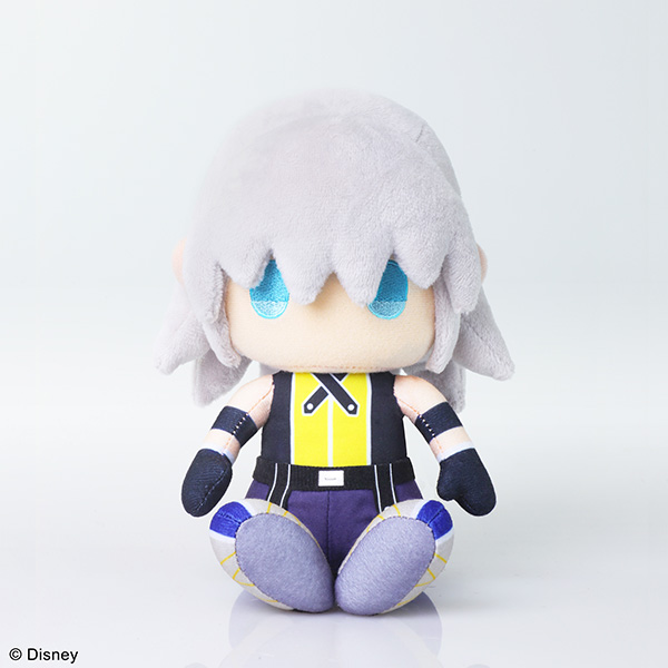 キングダムハーツ　ぬいぐるみ　ソラ　リク　ロクサス　スクエニ キングダム ハーツ」より、ディフォルメされたおすわりぬいぐるみが