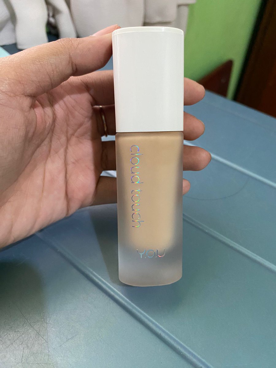 Littlemuffinlop's tweet photo. ‼️ WTS SKINTINT YOU‼️
Preloved Y.O.U Cloud Touch Blurring Skin tint shade N504 Rose Vanilla

- 85k nego tipis
- ⁠baru 1x pakai, masih ada box nya
- ⁠dijual karena salah shade
- ⁠bisa shopee, dom semarang

#wts #skinttint #preloved https://t.co/dGsIyJ6NUT