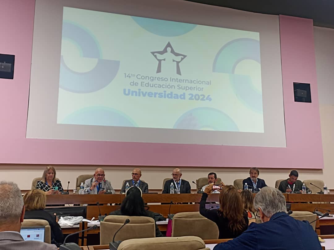 EducacionAmigos's tweet photo. #PorSiTeLoPerdiste | Con la representación de nuestro Director General @Axel_RuizGlz, participó @AdyJaim en la cuarta reunión preparatoria rumbo a la #CRES+5.
Estamos listos y listas para consolidar, junto a @unesco_iesalc, en una nueva hoja de ruta de la educación superior. https://t.co/LYwJOExA3b