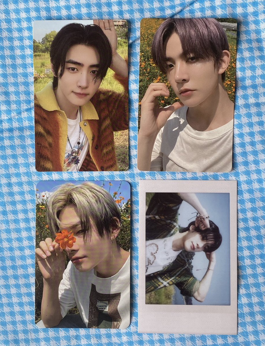 sunoo4lyfersss's tweet photo. [ wts lfb ph ]

☁️ enhypen orange blood pcs
– onhand / tingi 
– ₱ + pf
– payo  / 3 days dop w nrdp

• hoon - ₱100
• hee - ₱100
• jake - ₱50
• ni-ki (kpop merch ld) - ₱200

🏷️ enha heeseung jake 
 sunghoon ni-ki weverse pob engene ver nrpc kpop merch ld https://t.co/dvzcW6O8qm