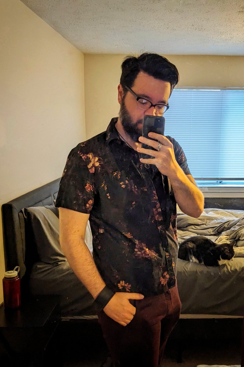 StoneyBits's tweet photo. Leadership was in town for work, so I dressed a little nicer today https://t.co/L9BXW5uol0