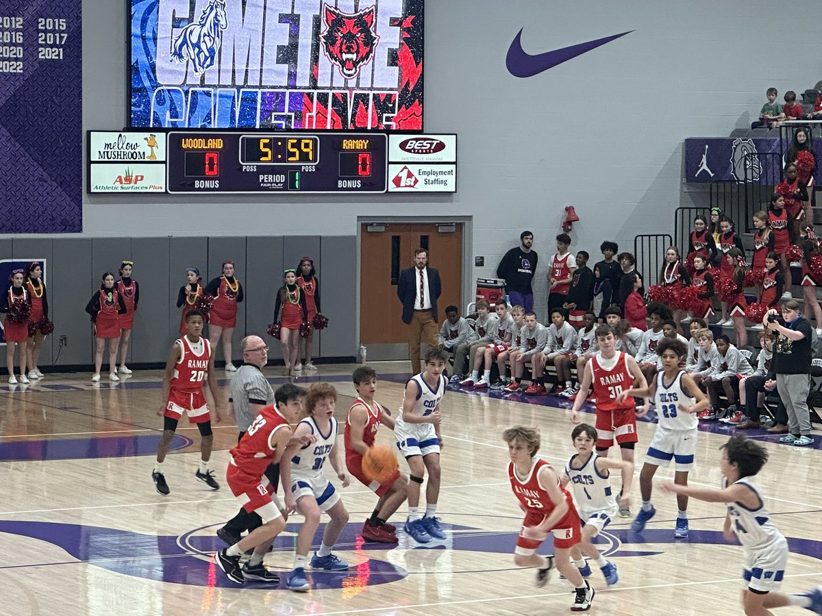 FayBulldogsBB's tweet image. One of our favorite nights of the basketball season! 
@RamayRedWolveMB vs @woodlandBOYSbb never disappoints and always packs Bulldog Arena!!
#FutureDogs