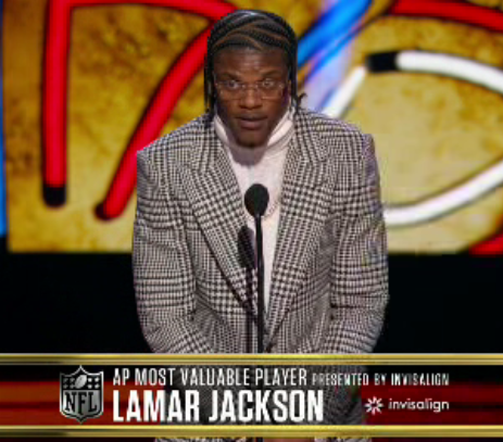 MarkWJZ's tweet photo. Can't make this stuff up.
6 yrs after Lamar Jackson took Joe Flacco's spot as Ravens starting QB, the 2 are on the NFL award stage. 
Flacco as "Comeback Player of the Year" with CLE and Jackson as "MVP" (2nd time) 👍👍@wjz @WJZ13sports https://t.co/ro4xMo1Ih6