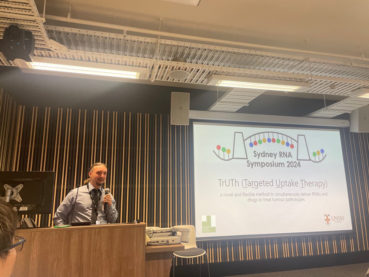 SydneyRNASalon's tweet photo. Final short talks by Julie Wang, on ZMYND8 KO impairs 🧠 organoid development; Rick Cazzoli on TrUTh - targeted uptake therapy to deliver #RNA + drugs to #cancer tumours #SydneyRNA2024 https://t.co/N95qYEXGT9
